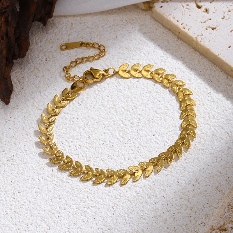Luxurious Titanium Steel Leaf Fish Tail Bracelet